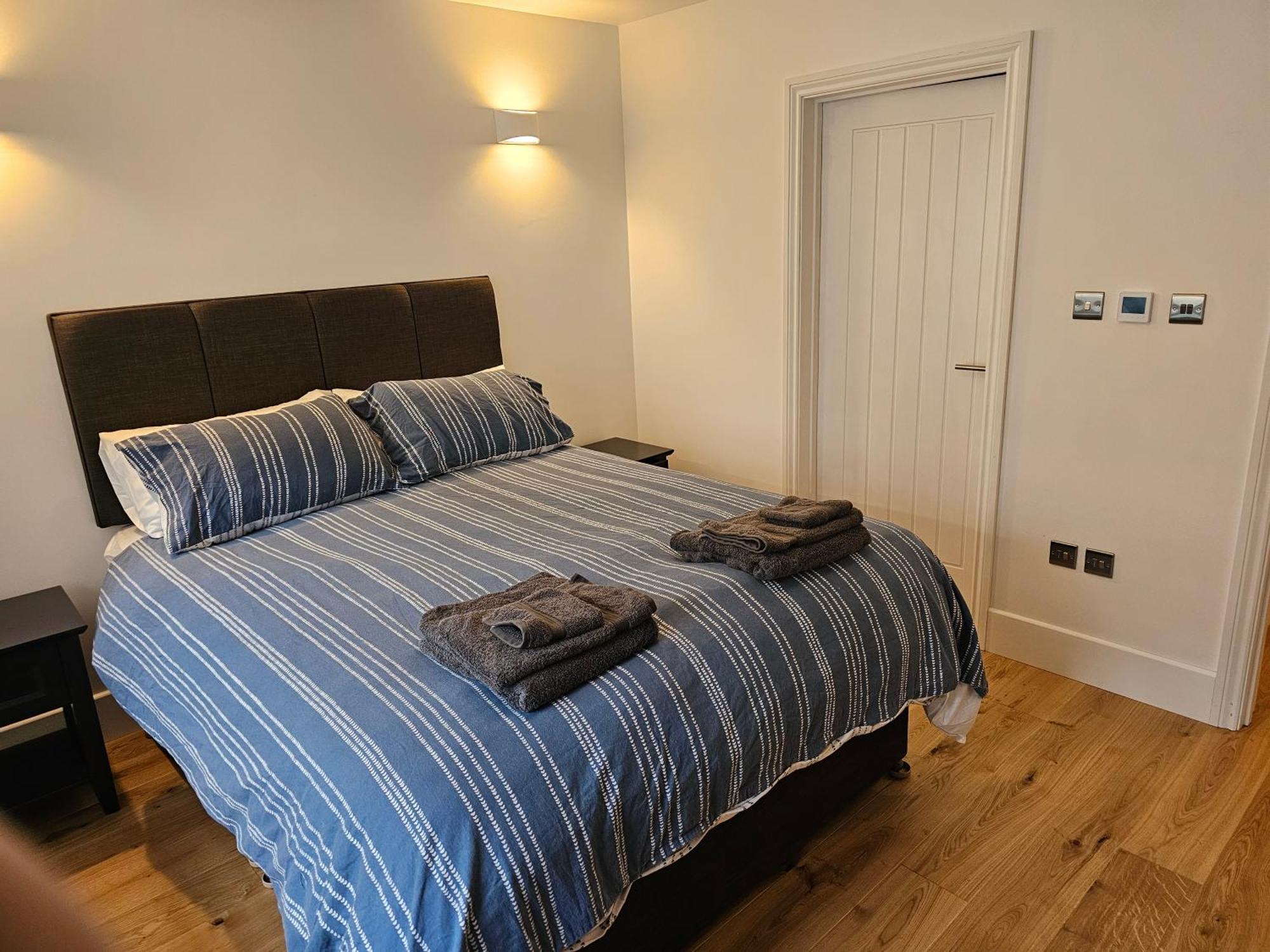 Spacious Modern 2-Bed Parking & Wi-Fi & 65"Oled Bristol Exteriör bild